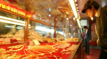 تحديثات مستمرة.. أسعار سبائك الذهب SJC والمعدن الأصفر والفضة في تداولات اليوم